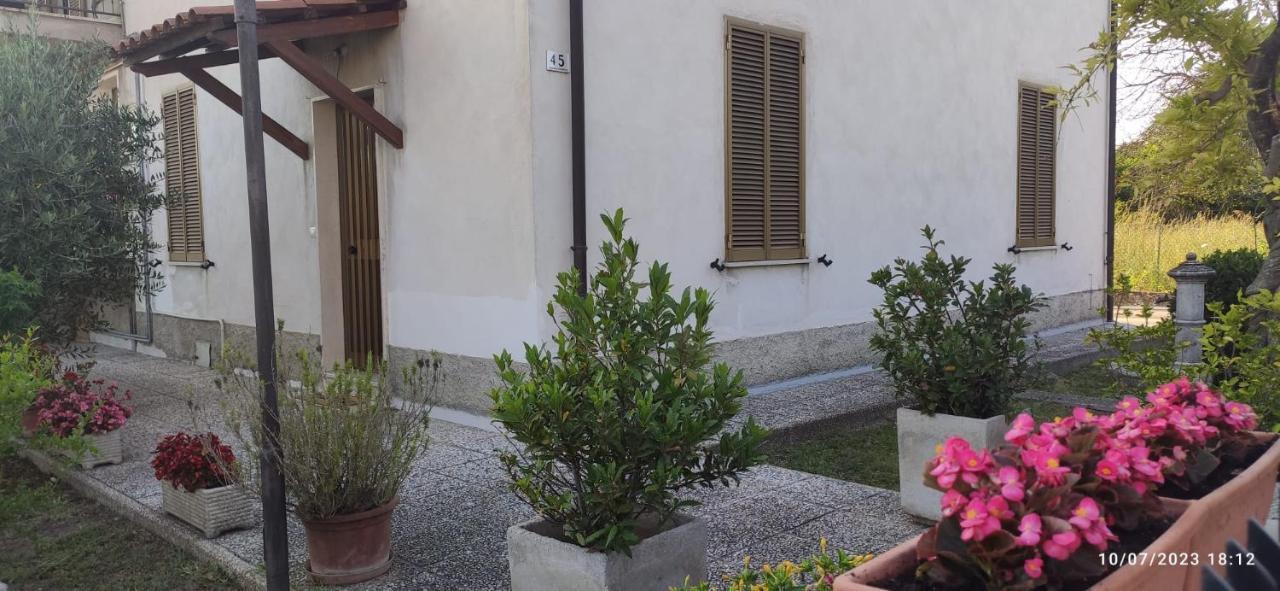 Alloggio Tra Terni E Narni Kültér fotó